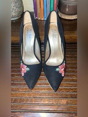 Not Just a Pretty Thing Black Pointed-Toe Pumps with Pink Rose Embroidery